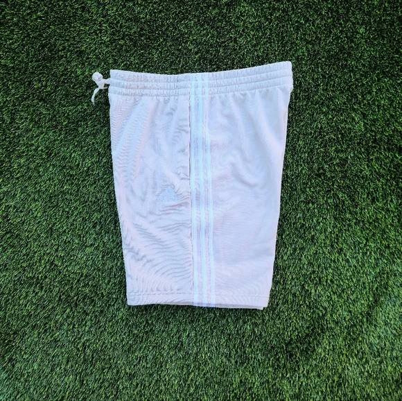 Addidas - Picture 2 of 5